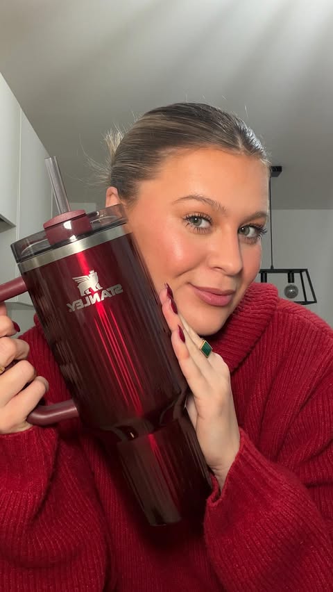 Instagram post by @jessicaasquith for Stanley 1913. Caption reads: Treated myself to a new festive @stanley_europe....