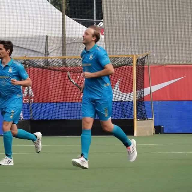 Instagram post by @belredlions for Belfius. Caption reads: [...] 🌍⭐ This game is on fire!....