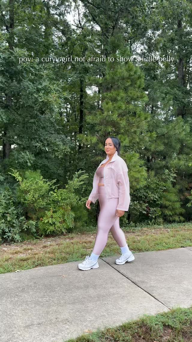 Instagram post by @iambeauticurve for GoPure Beauty. Caption reads: I’ve always loved rocking a little belly in my....