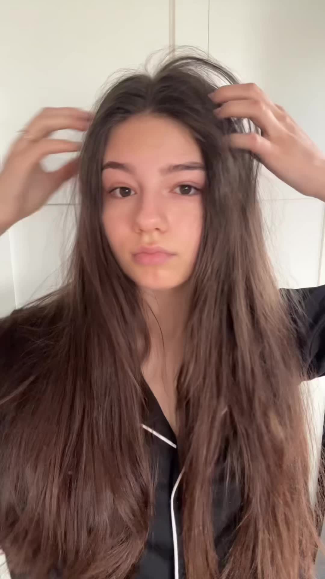 TikTok post by @lenafreitag_ for The Silky Way Polska. Caption reads: reklama @The Silky Way Polska #pewling #hairtok....