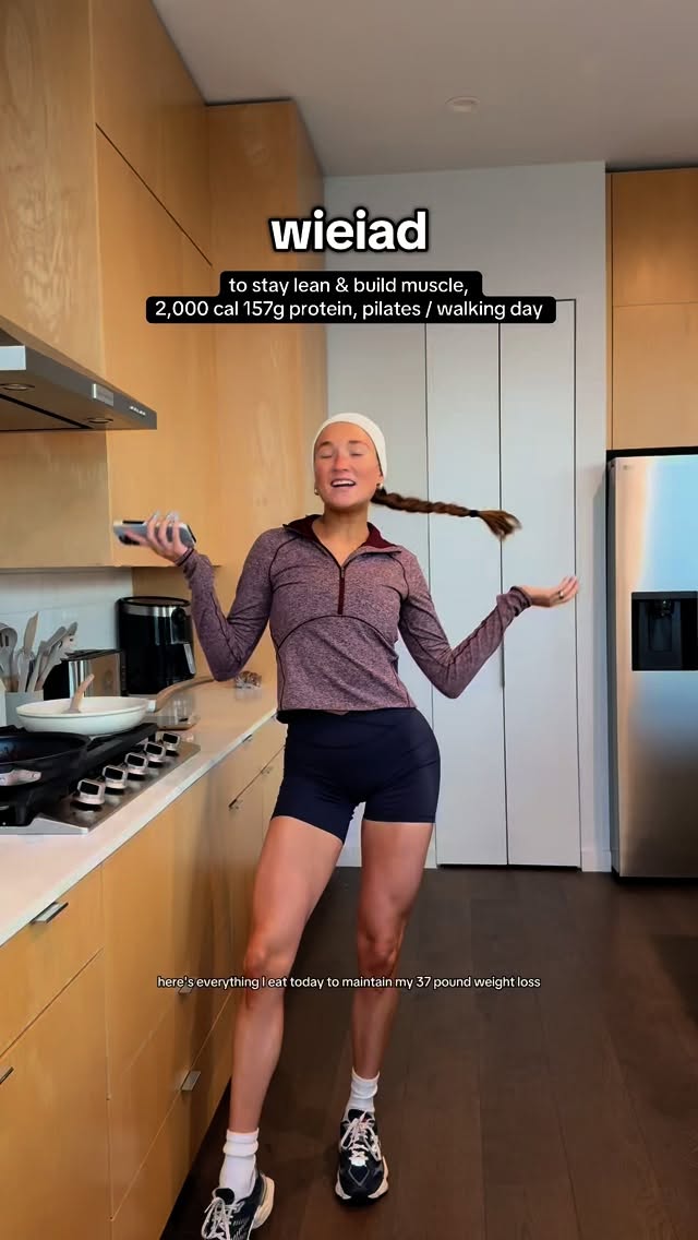 Instagram post by @kraftyoufitness for RXBAR. Caption reads: I’m focusing on targeting my specific maintenance....