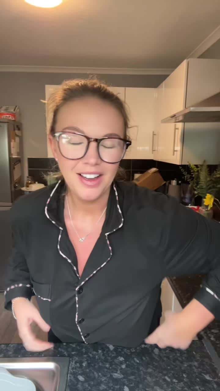TikTok post by @chichi.chelsie.mummos for Monty Miracle. Caption reads: [...] has taken me a total of 15 mins!!! @Monty....