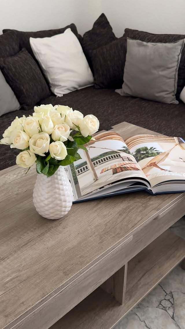 Instagram post by @mitlove_mari for Sikaic. Caption reads: - Anzeige | @sikaic_de 🤍 @sikaic_official 
🌿....