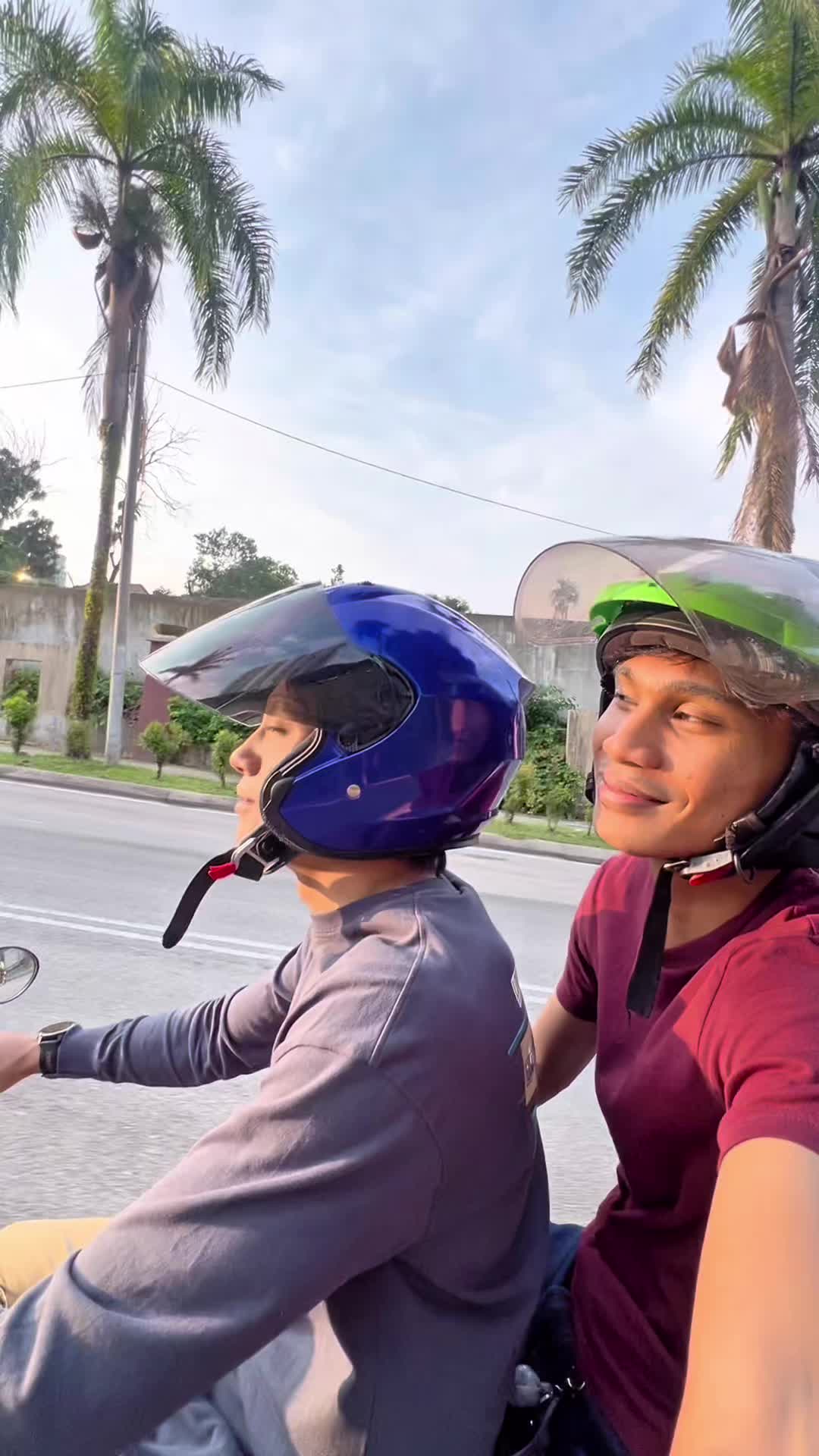 TikTok post by @edamanothman for L’Oréal Paris Malaysia. Caption reads: Cuaca sekarang panas jadi kulit kepala pon cepat....