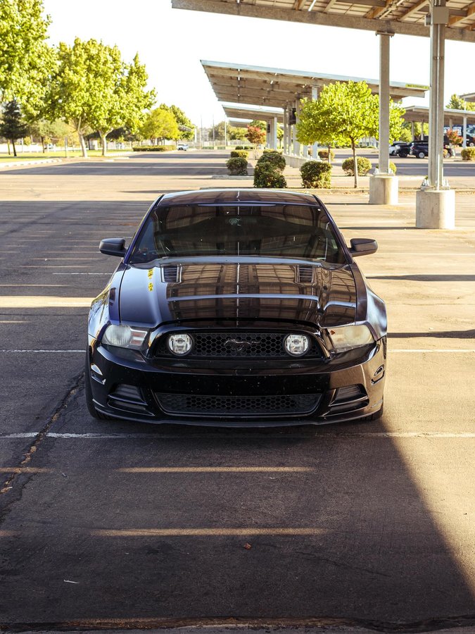 Instagram post by @ceebandxs for So Scare. Caption reads: Parked between light and shadow, a silent reminder....