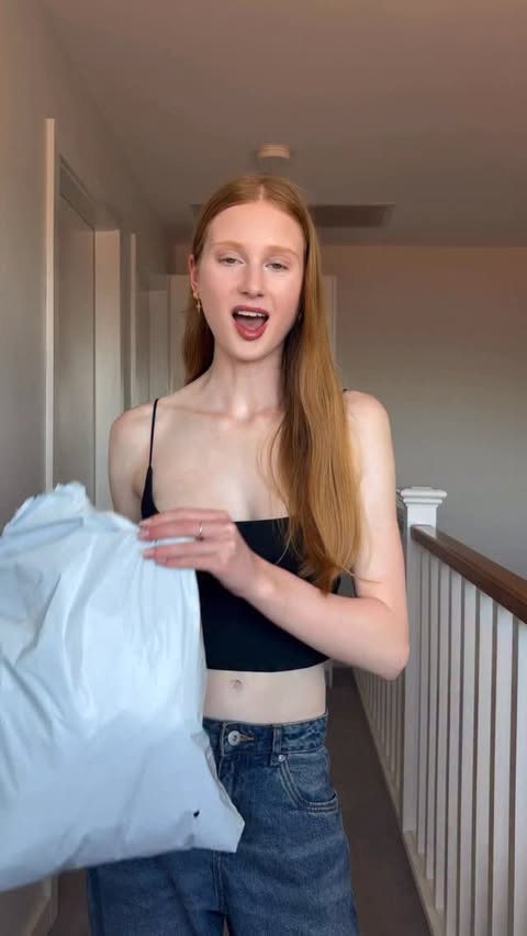 Instagram post by @lucypresco for Halara. Caption reads: Try on haul of Halara pieces !!

@halara_au....