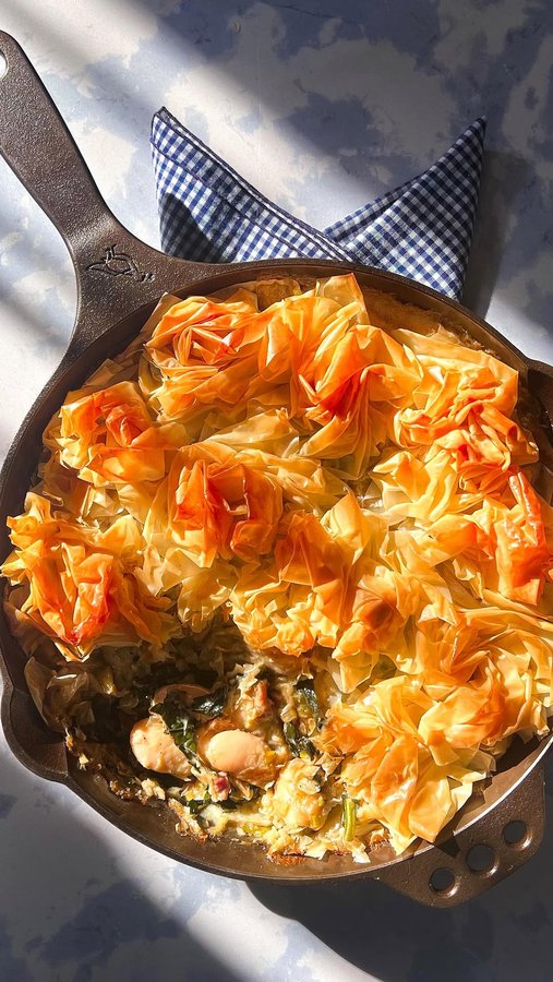 Instagram post by @cookingbybecca for SIMPLi. Caption reads: [...] good things: a rich bechamel, plush....
