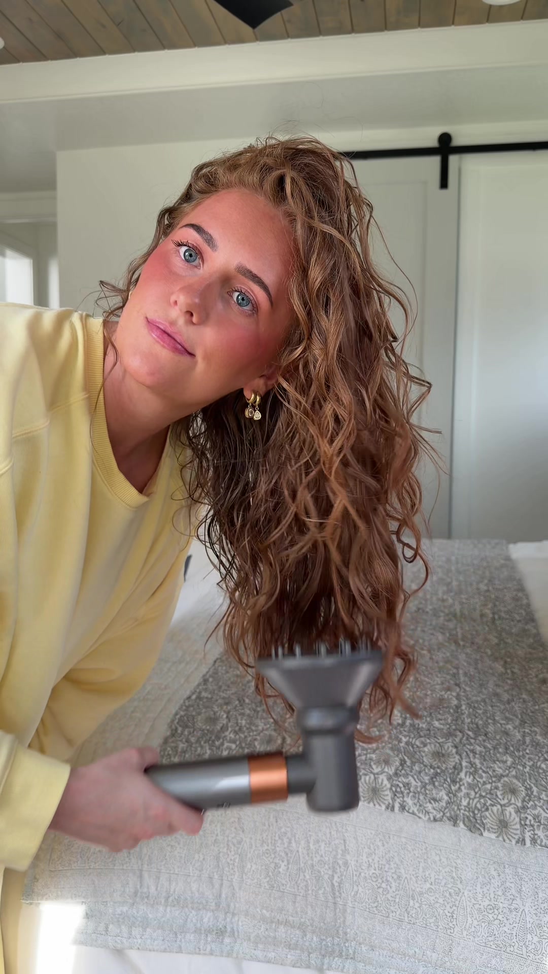 TikTok post by @sydnie_green for Dae Hair. Caption reads: [...] 🤭🤩✨ just restocked on my @Dae Hair styling....