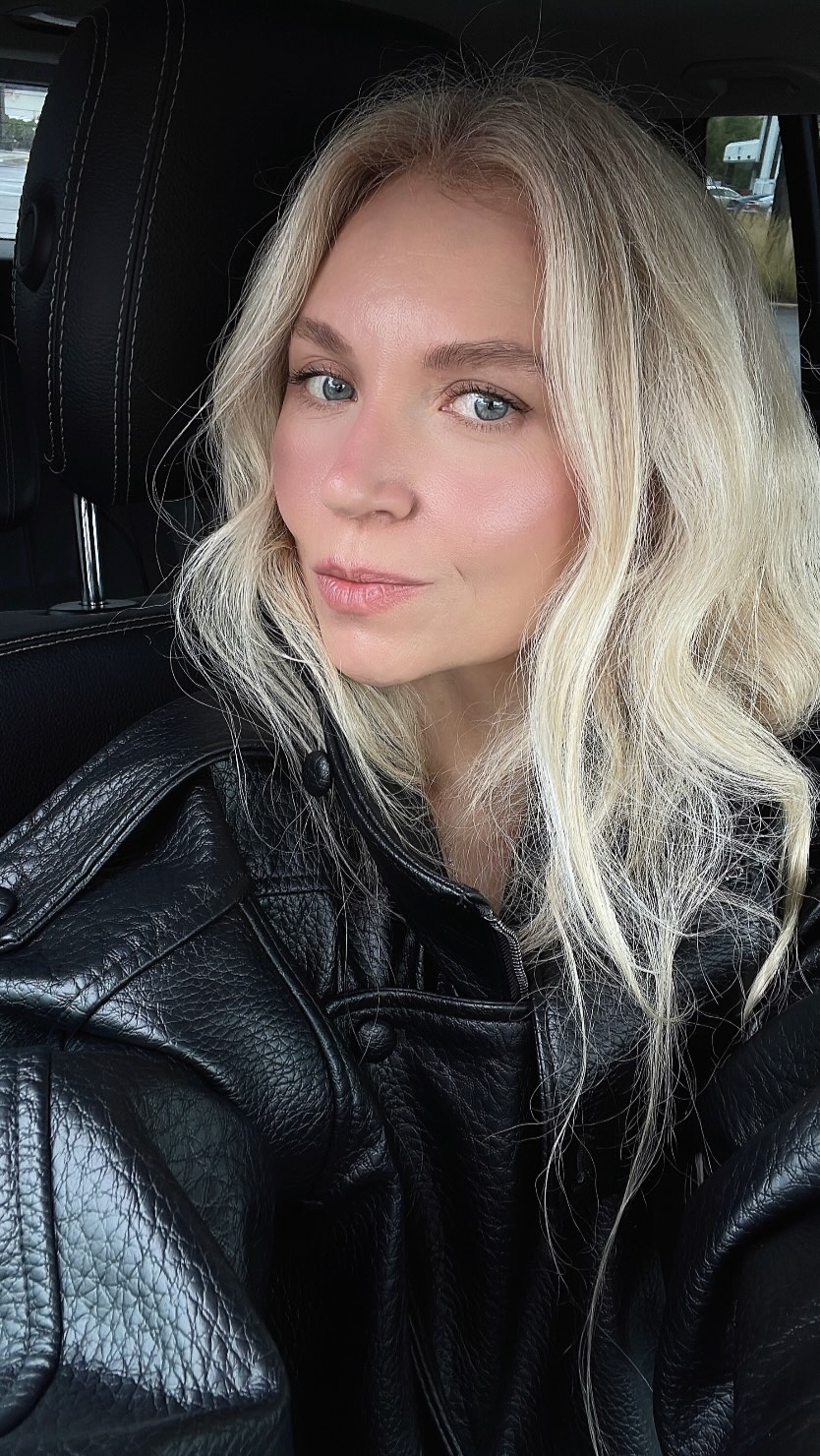 Instagram post by @simplyyuls for Chantecaille. Caption reads: Just me and my rosy cheeks. 😊✨ @chantecaille....