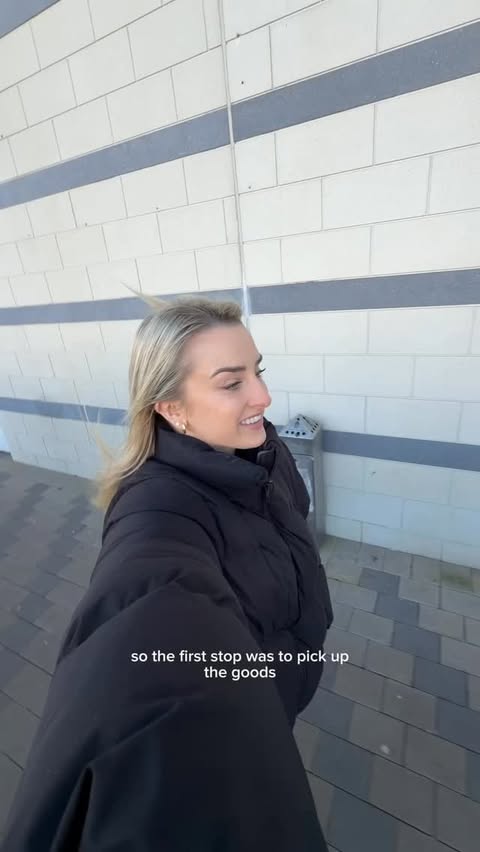 Instagram post by @nathalielennon_ for Fit Foods. Caption reads: Fakeaway Saturdays are back ✨ AD

I definitely....