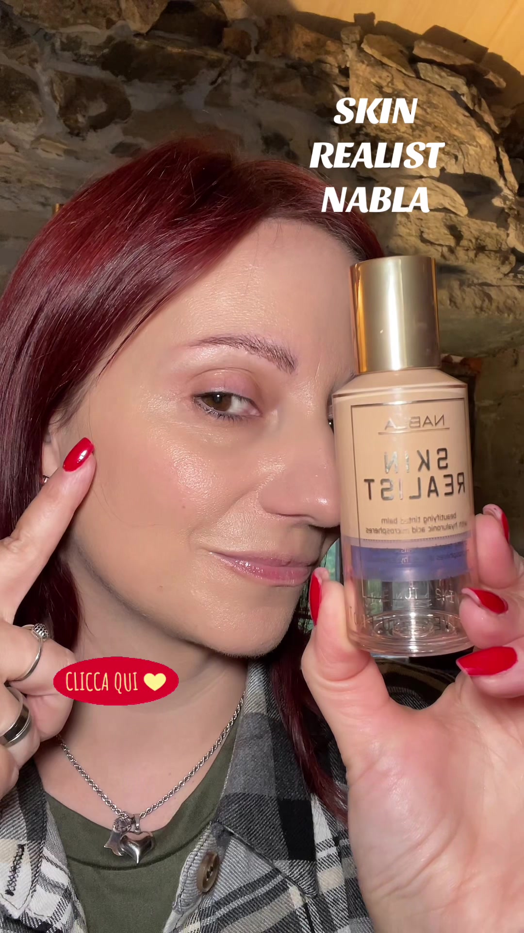 TikTok post by @monytmakeupartist_ for NABLA Cosmetics. Caption reads: [...] AMATO DAI TRUCCATORI @NABLA Cosmetics....