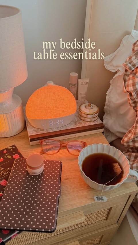 Instagram post by @livingwithtish for Amazon Kindle. Caption reads: comment ‘shop’ & i’ll send you the links to all my....