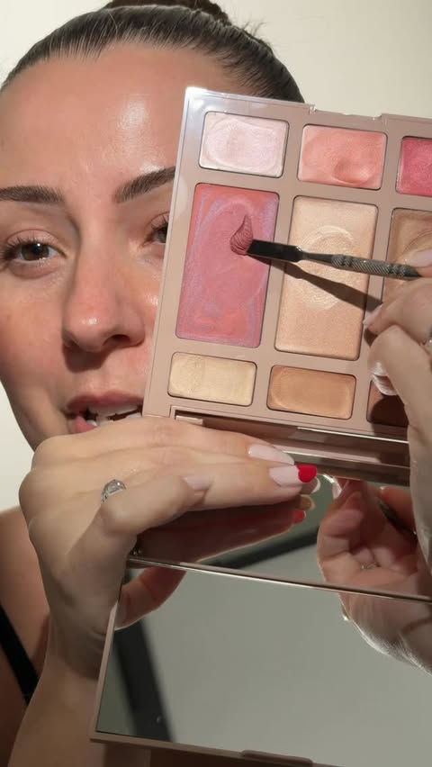 Instagram post by an influencer for Laura Geller Beauty. Caption reads: AD✨✅ Melty Melty ✨ @lauragellerbeauty just dropped....
