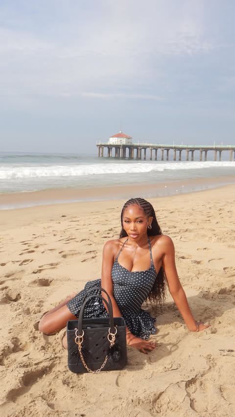 Instagram post by @princesssuche for BOGGBAG. Caption reads: The perfect on the go bag! @boggbags 

#boggbag....