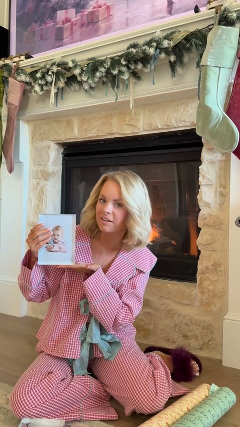 Instagram post by @geordianabel for VistaPrint. Caption reads: The gift that keeps on giving from @vistaprint....