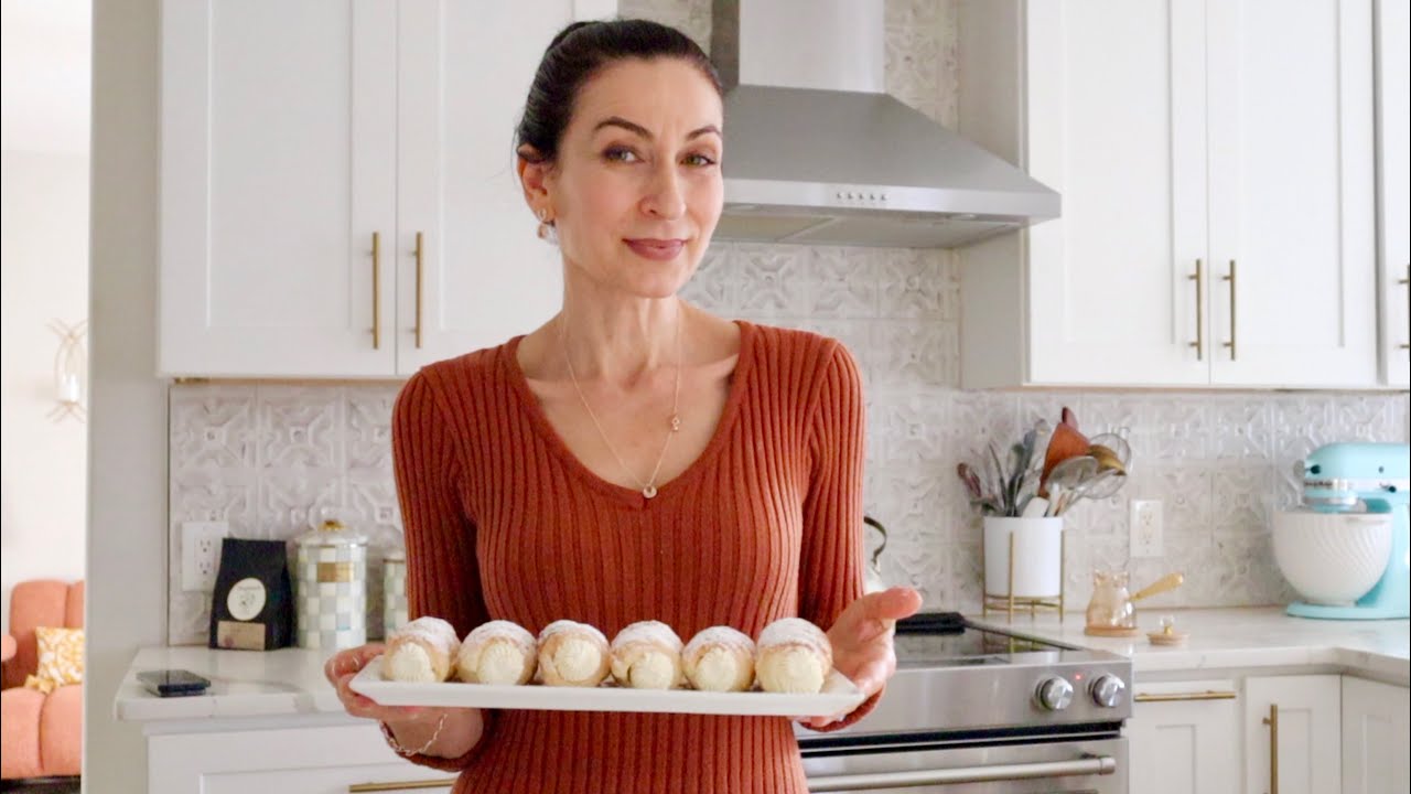 YouTube post by @Heghineh1 for Glacierfresh. Caption reads: Quick & Easy Pastry Idea | Cream Horns | Heghineh.