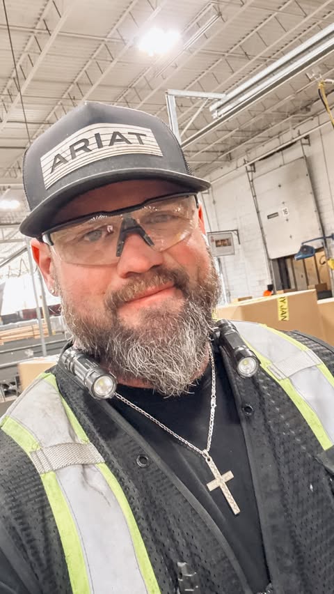 Instagram post by @grantdanielmcmullen_ for Jobber. Caption reads: [...] the free trial a shot! #bluecollar....