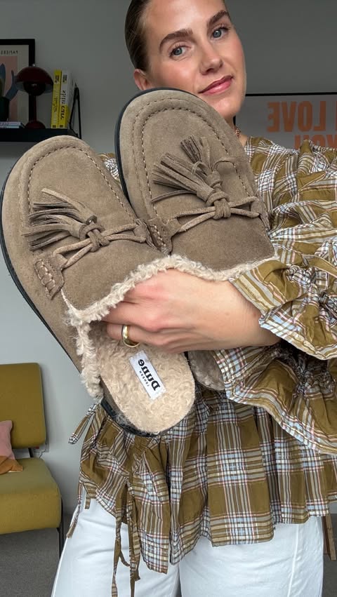 Instagram post by @styledby_mrsj for QVC. Caption reads: [...] weekend look. They’re exclusive to @qvcuk,....
