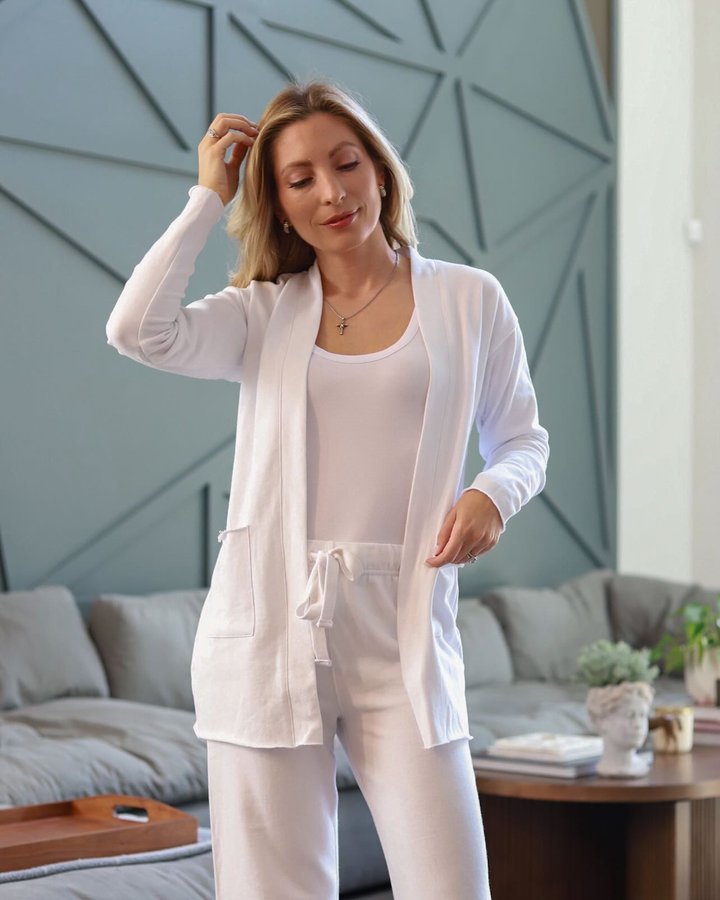 Instagram post by @nikkiahall_ for Boston Proper. Caption reads: [...] your lounge game with 100% cotton....