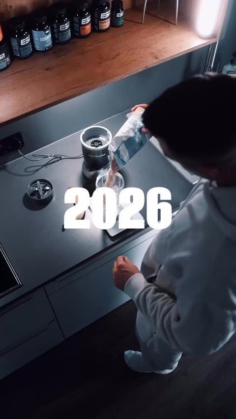 Instagram post by @dpersy for Gymshark. Caption reads: [...] make 2026 count ✨

All fits @gymshark 🦈 get....