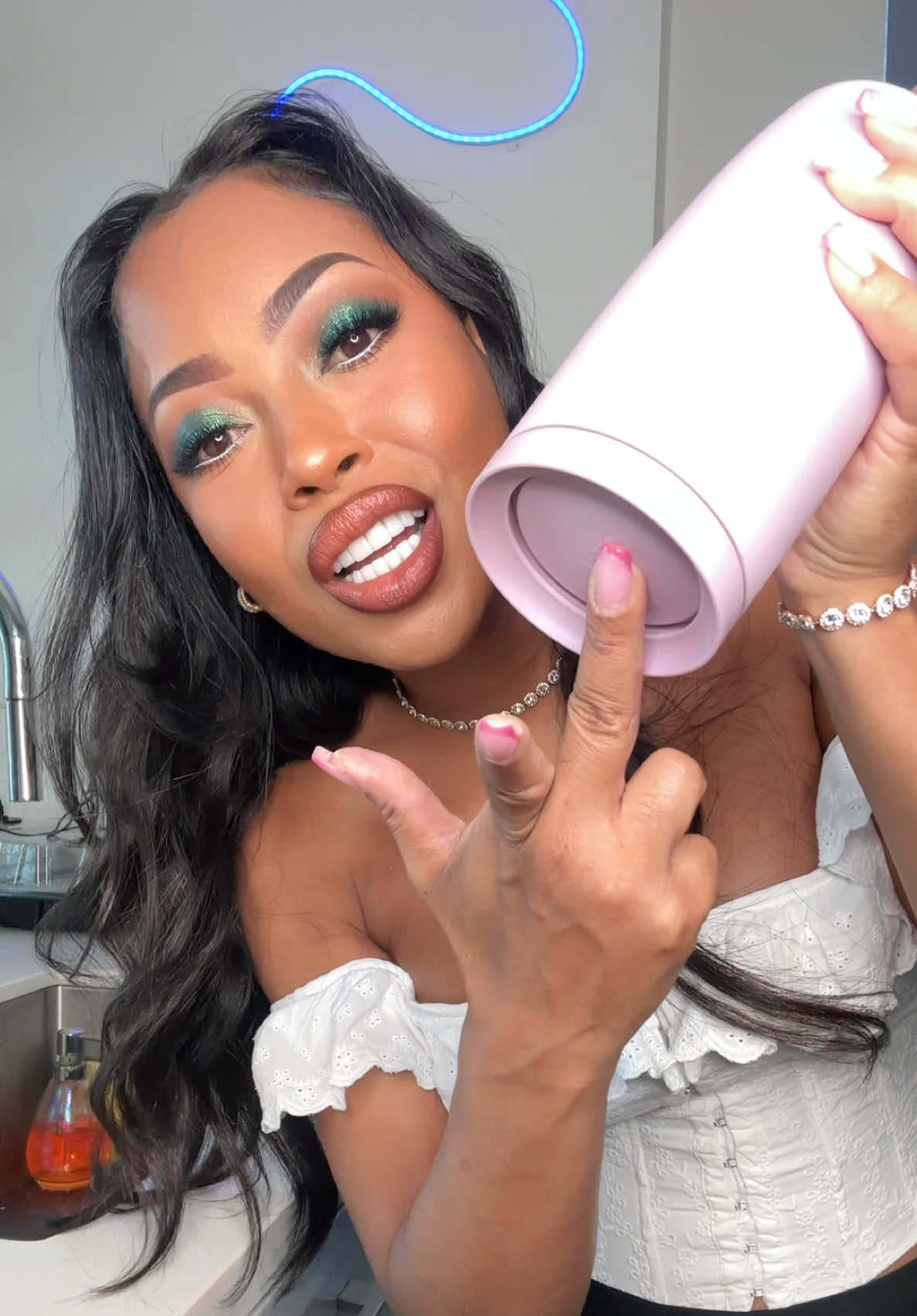 TikTok post by @ninadoesitall for Simple Modern. Caption reads: @Simple Modern came through with the ethical [...].