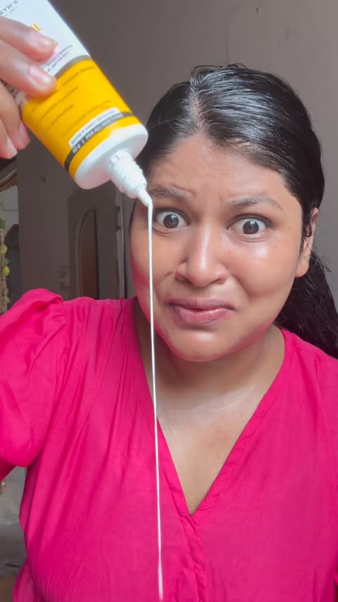 Instagram post by @misssumanyt for Dr Sheths. Caption reads: [...] #drsethssunscreen #oilfreesunscreen....