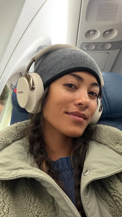 Instagram post by @sophiacuerquis for Bose. Caption reads: Giving the gift of music >>> 🎧🎶 @bose #teambose....
