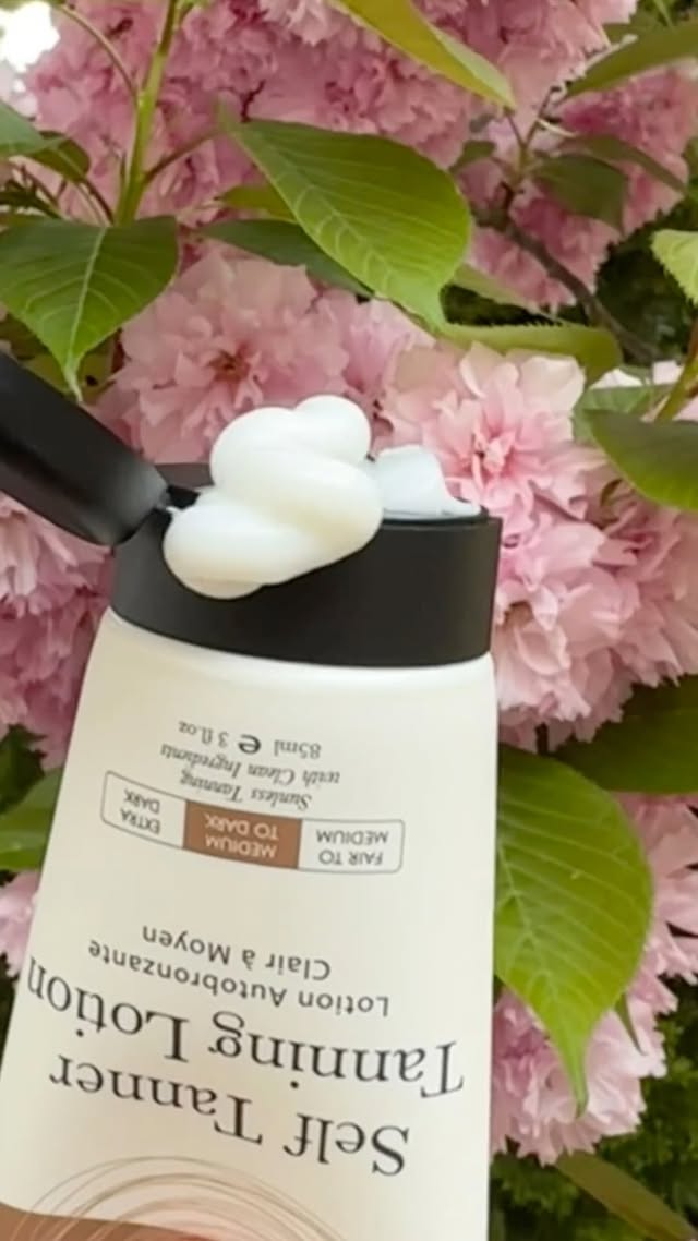 Instagram post by @ranou.hn for Beauty By Earth. Caption reads: [...] and I have the best gift for them, beauty by....