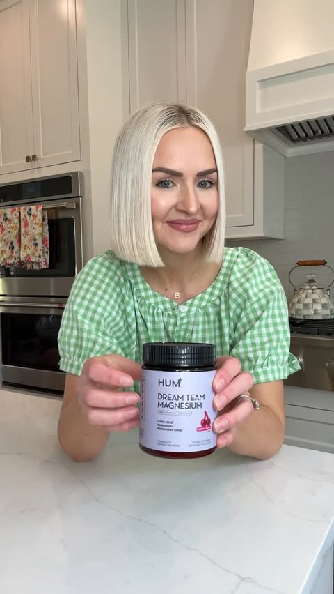 Instagram post by @kelsiebynum for HUM Nutrition. Caption reads: [...] months, and I’m so thankful I found....