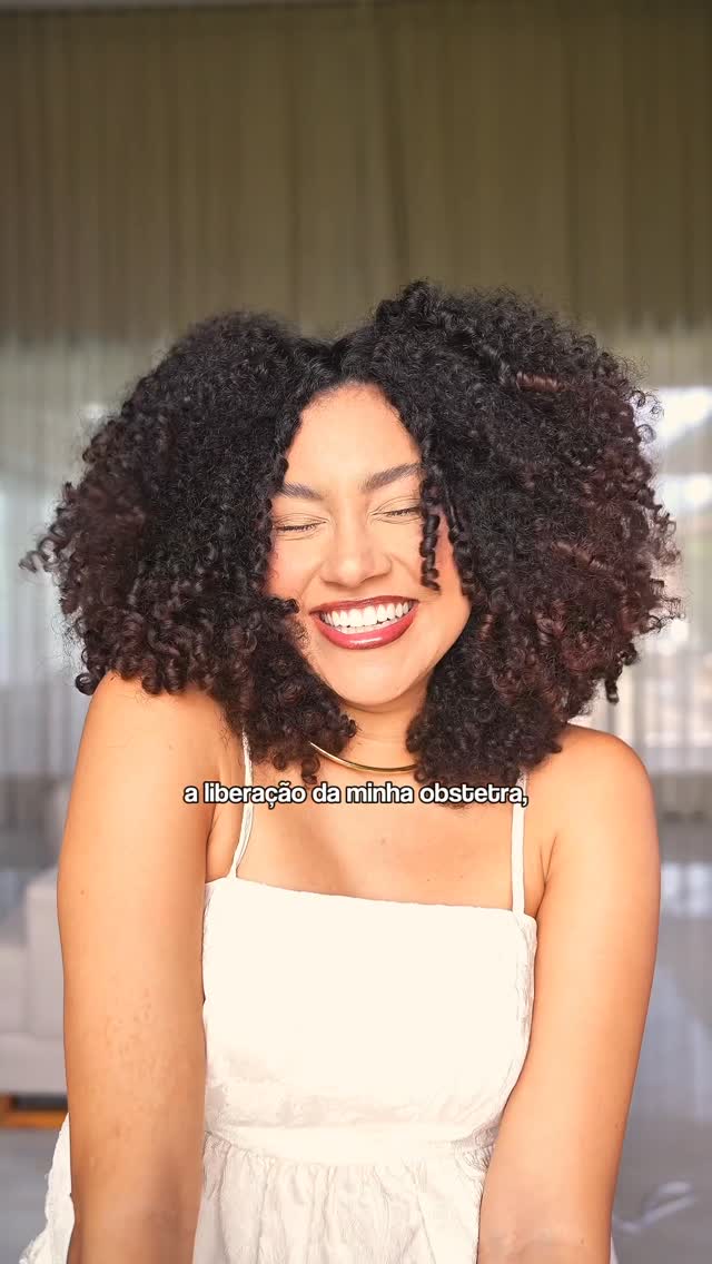 Instagram post by @loresouza for Wella. Caption reads: A MORENA TÁ DE VOLTA! 🍫 Ou melhor: a Lorena! 😌....