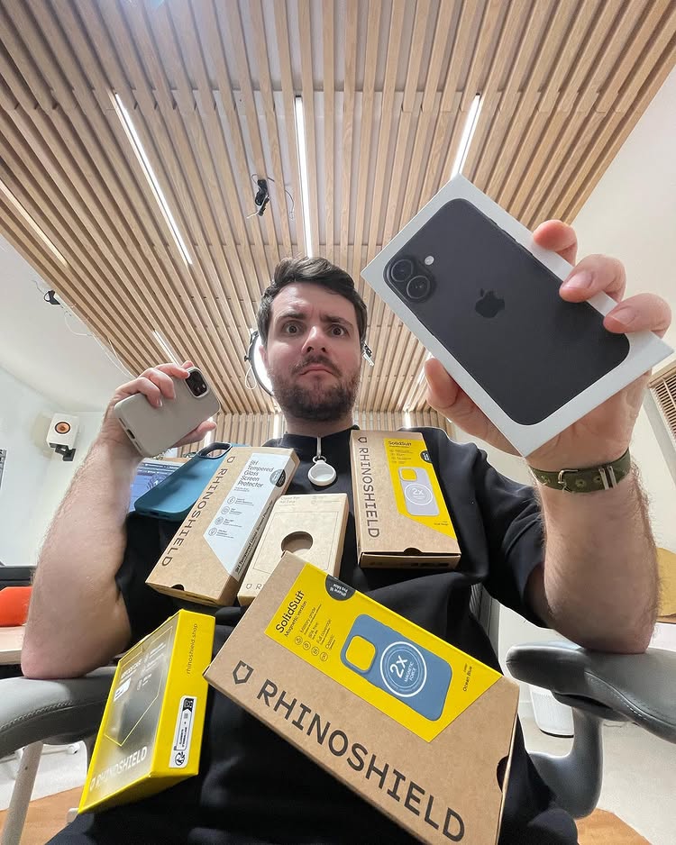 Instagram post by @amixem for RhinoShield. Caption reads: [CONCOURS TERMINÉ] Aïe t’as loupé le concours ça....