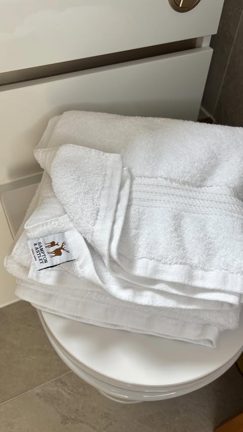 Instagram post by @lowe_country_life for Hampton and Astley. Caption reads: [...] gorgeous luxurious towels from....