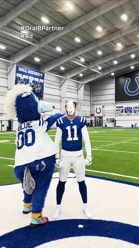 Instagram post by @bluecoltsmascot for Oral-B. Caption reads: #Ad #OralBPartner SMILE SHOWDOWN.