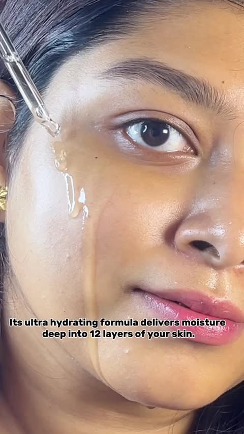 Instagram post by @alw_aysextra for APRILSKIN. Caption reads: [...] Hydration really changes everything.....