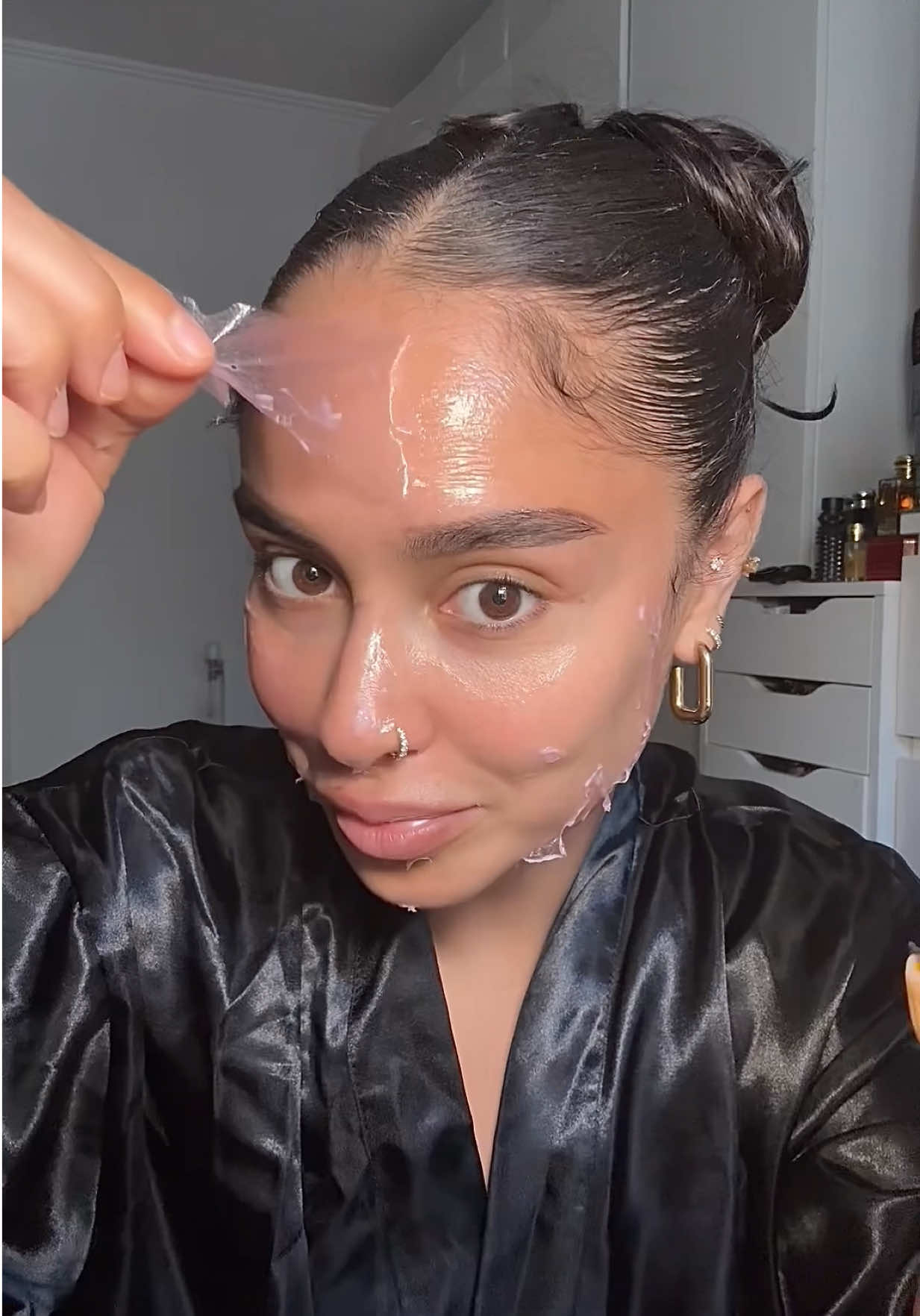 TikTok post by @somouah for BYOMA. Caption reads: MERCI @byoma plus besoin d’une routine en 16....