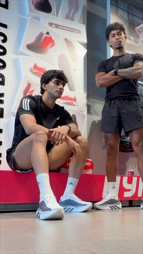 Instagram post by @_vaibhavkothari for Flipkart Fashion. Caption reads: [...] @adidasindia hyperboost edge on....