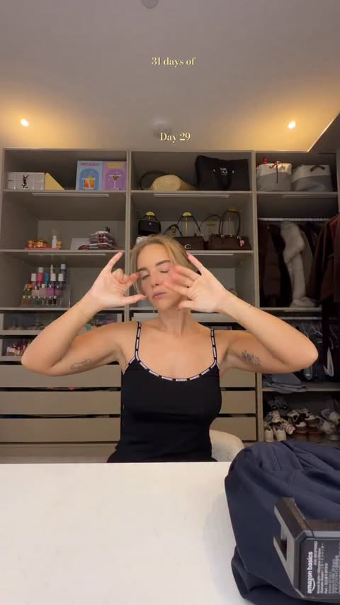 Instagram post by @zoeilanahill for Baddest Bod. Caption reads: 31 days of Vlogmas day 29 ft @baddestbod....