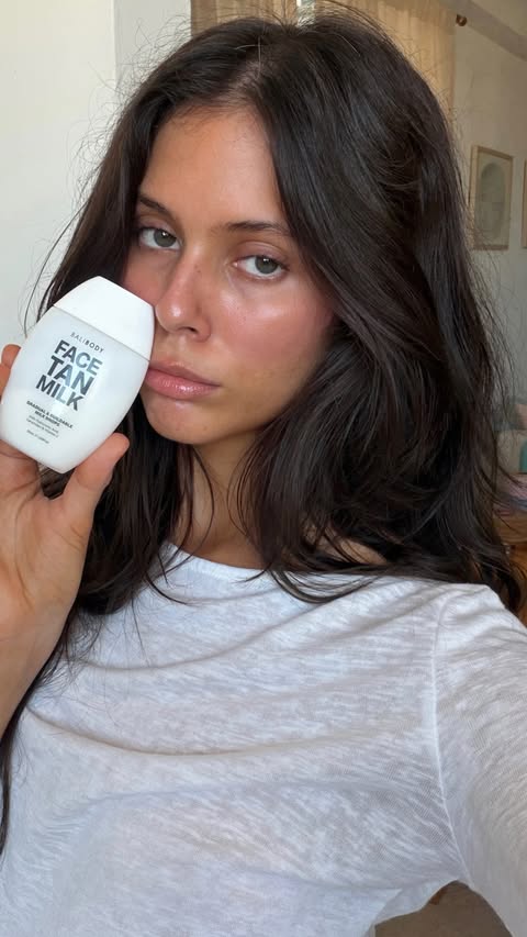Instagram post by @_mariestoneee for BALI BODY. Caption reads: My go-to for a natural bronzy glow @balibody Face....