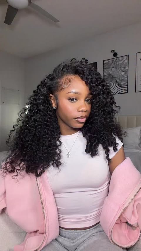 Instagram post by @jadathedreamm for Mscoco Hair. Caption reads: Must have😍 link in my bio! @mscoco_hair 

Hair....