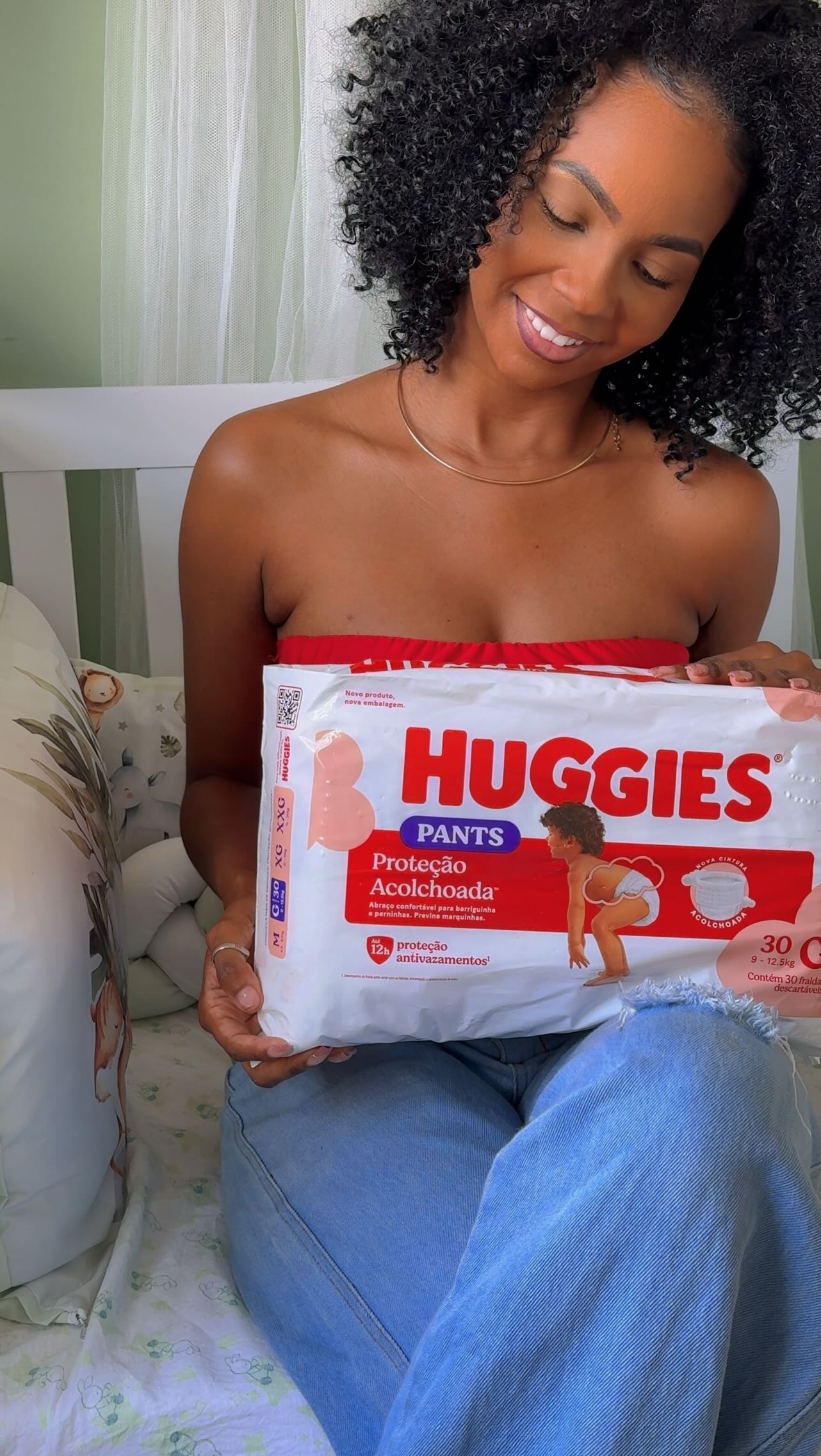 Instagram post by @eurayzaoliveira for Huggies. Caption reads: Dica boa as mamães sempre gostam ❤️
Com Huggies....