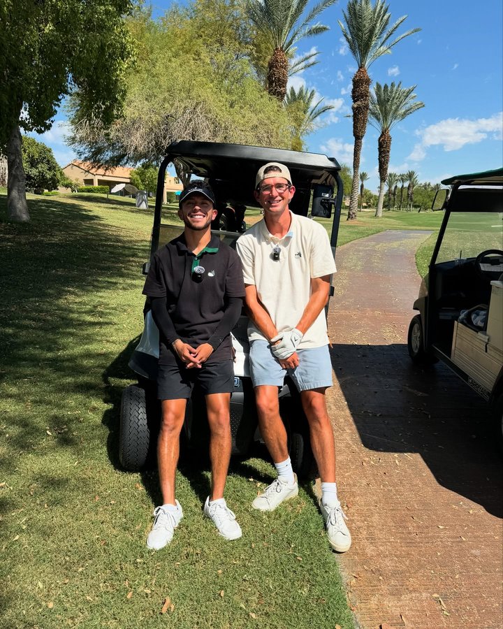 Instagram post by @bogeywogeyboys for Sunday Golf. Caption reads: [...] to our sponsors @hazardhuntersgolf....