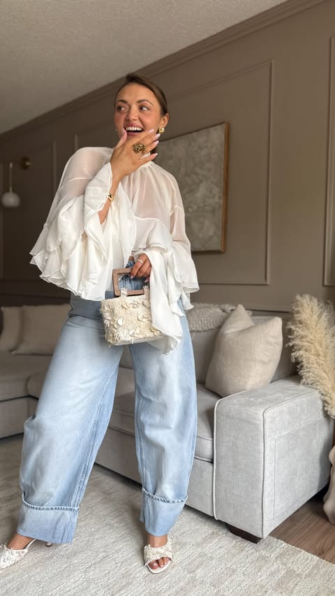 Instagram post by @elenacorina19 for Chicwish. Caption reads: [...] outfit • #ootd This flowy top from @chicwish....