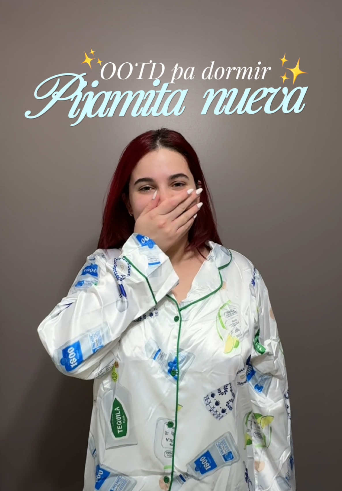 TikTok post by @rebecasofias19 for SheShow. Caption reads: Las mejores pijamas ❤️ @SheShow #pijamaset....