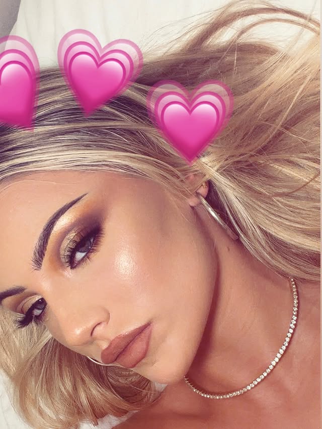 Instagram post by @lilyrowland1 for Kylie Cosmetics. Caption reads: Asked for Kylie lip kit for Christmas 💕✌️ #2016.