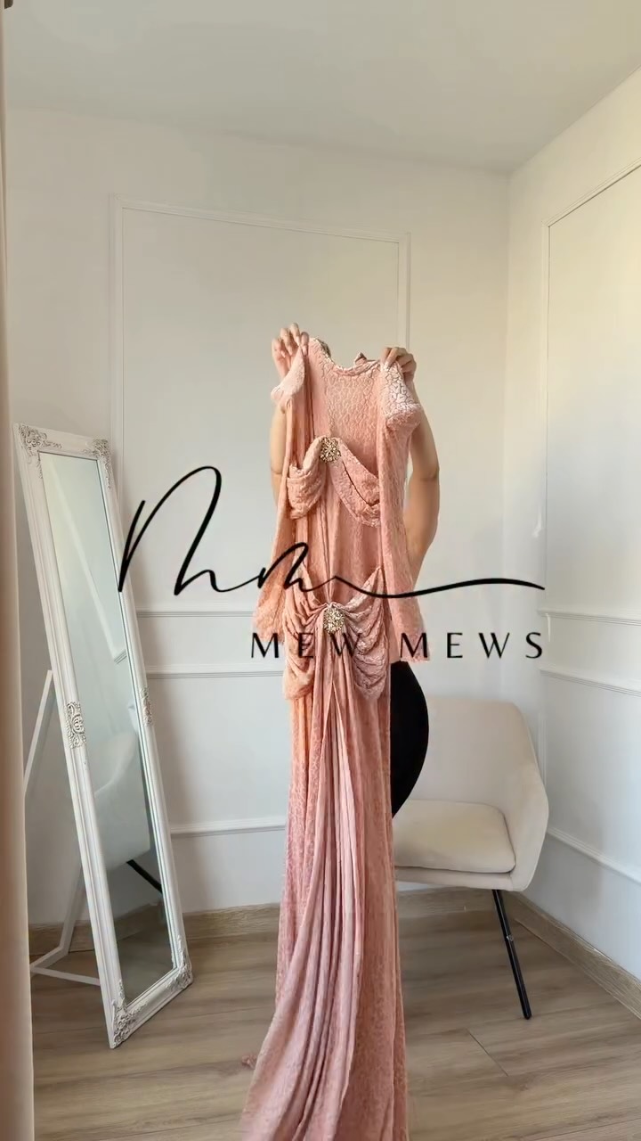 Instagram post by @tatakkankia for Mew Mews. Caption reads: GRWM and with @mewmewsofficial  Dress 🌺
You can....