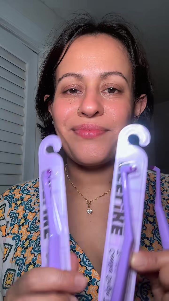 TikTok post by @saliyashayel for CEELIKE & MSDRWIKEY Oral Care. Caption reads: @CEELIKE & MSDRWIKEY Oral Care #brushyourteeth....