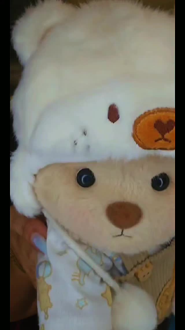 TikTok post by an influencer for Getahug. Caption reads: [...] #teddy #giftideas #Toy #kids @Getahug.co....
