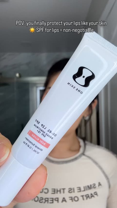 Instagram post by @skincare_arvika for OneSkin. Caption reads: [...] the morning and deep repair at night.....