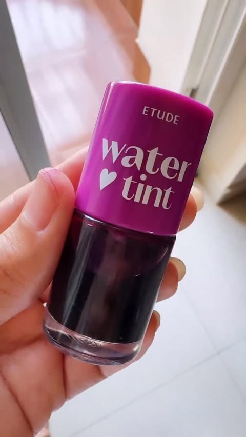 Instagram post by @thekanchanrawat for Etude House. Caption reads: [...] better than you!! Comment for link💋....