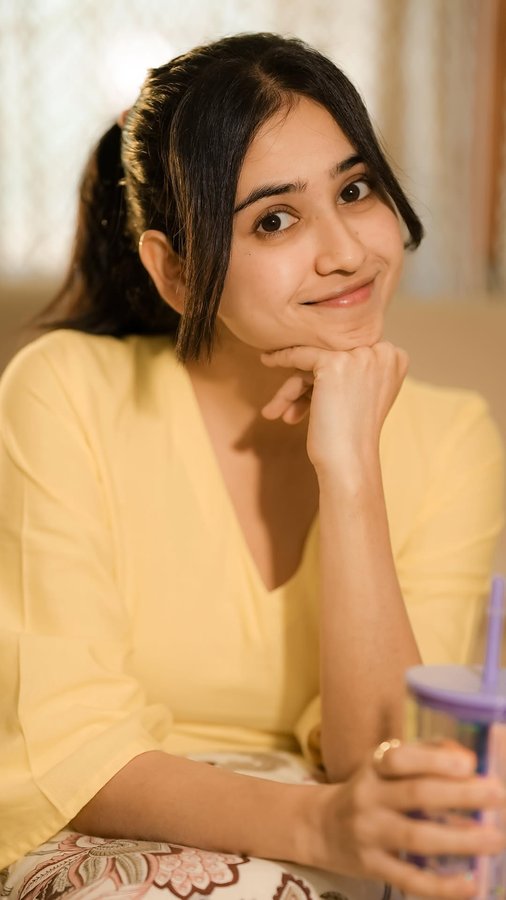 Instagram post by @malaika_t_vasupal for Santoor Stay Young. Caption reads: Along with my comfort food and my favourite movie,....